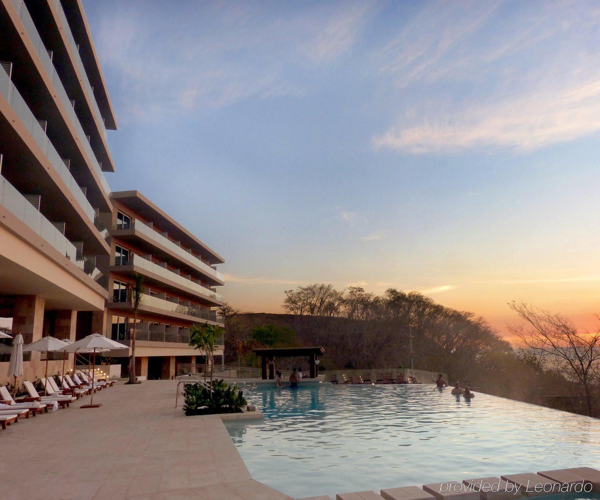 Wyndham Tamarindo Hotel Exterior photo